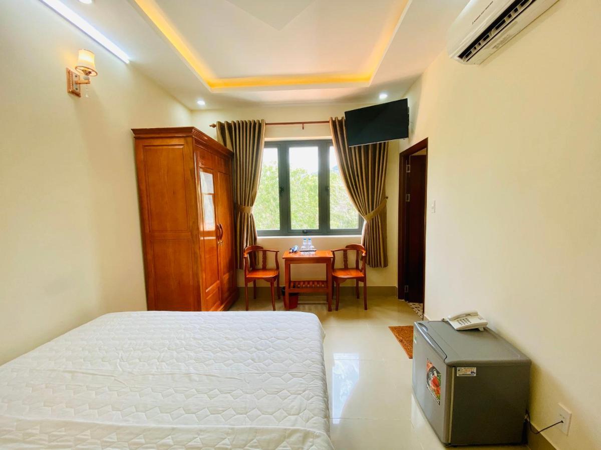 Khach San Phuc Loc An Con Dao Hotel Chi Khu Co Ong ภายนอก รูปภาพ