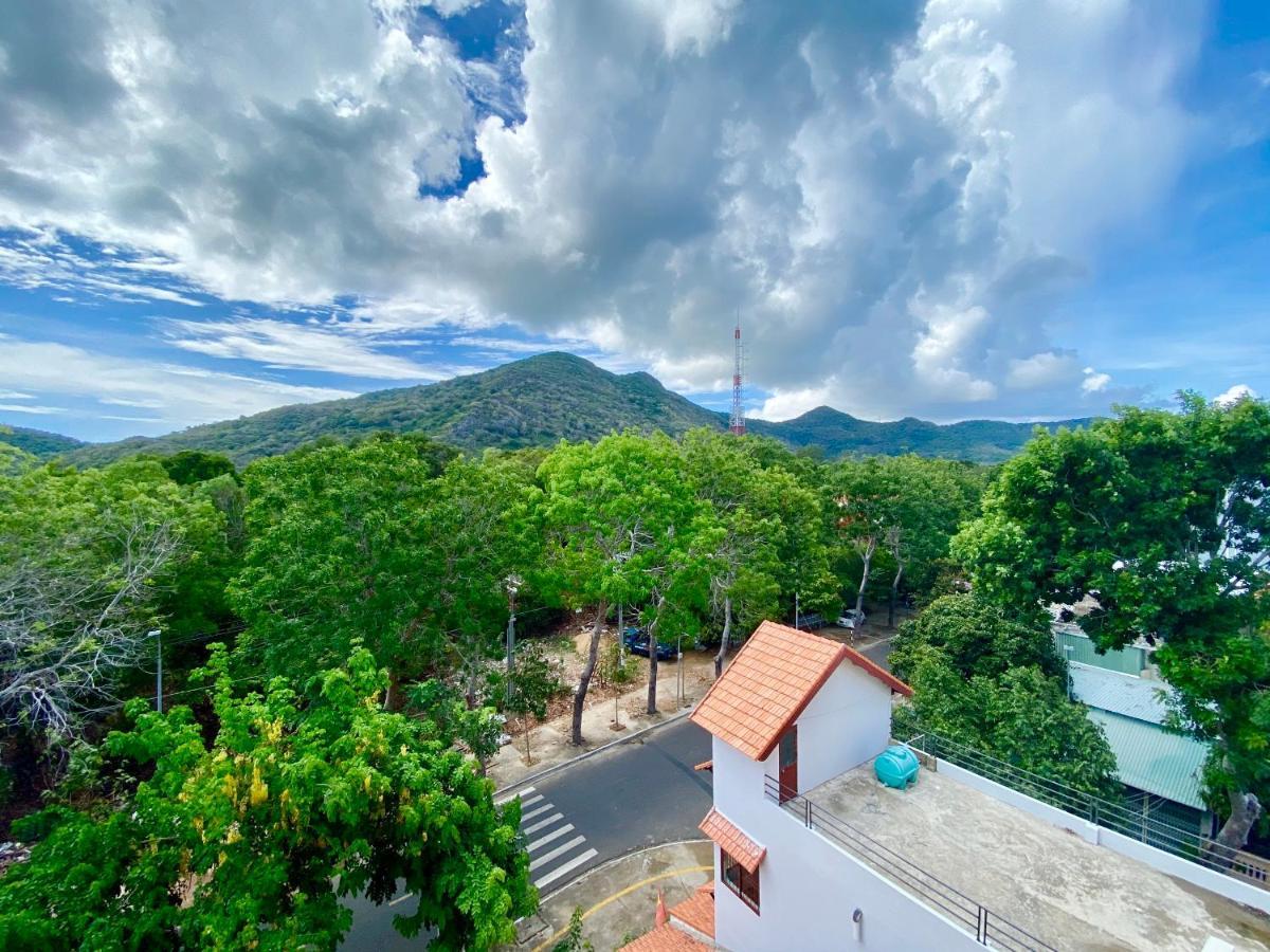 Khach San Phuc Loc An Con Dao Hotel Chi Khu Co Ong ภายนอก รูปภาพ