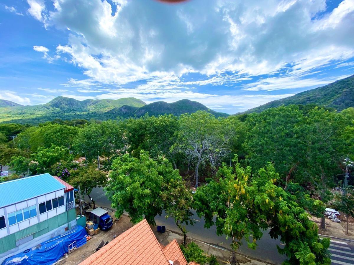 Khach San Phuc Loc An Con Dao Hotel Chi Khu Co Ong ภายนอก รูปภาพ